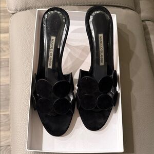 Manolo Blahnik Black Women's Shoes Size 39